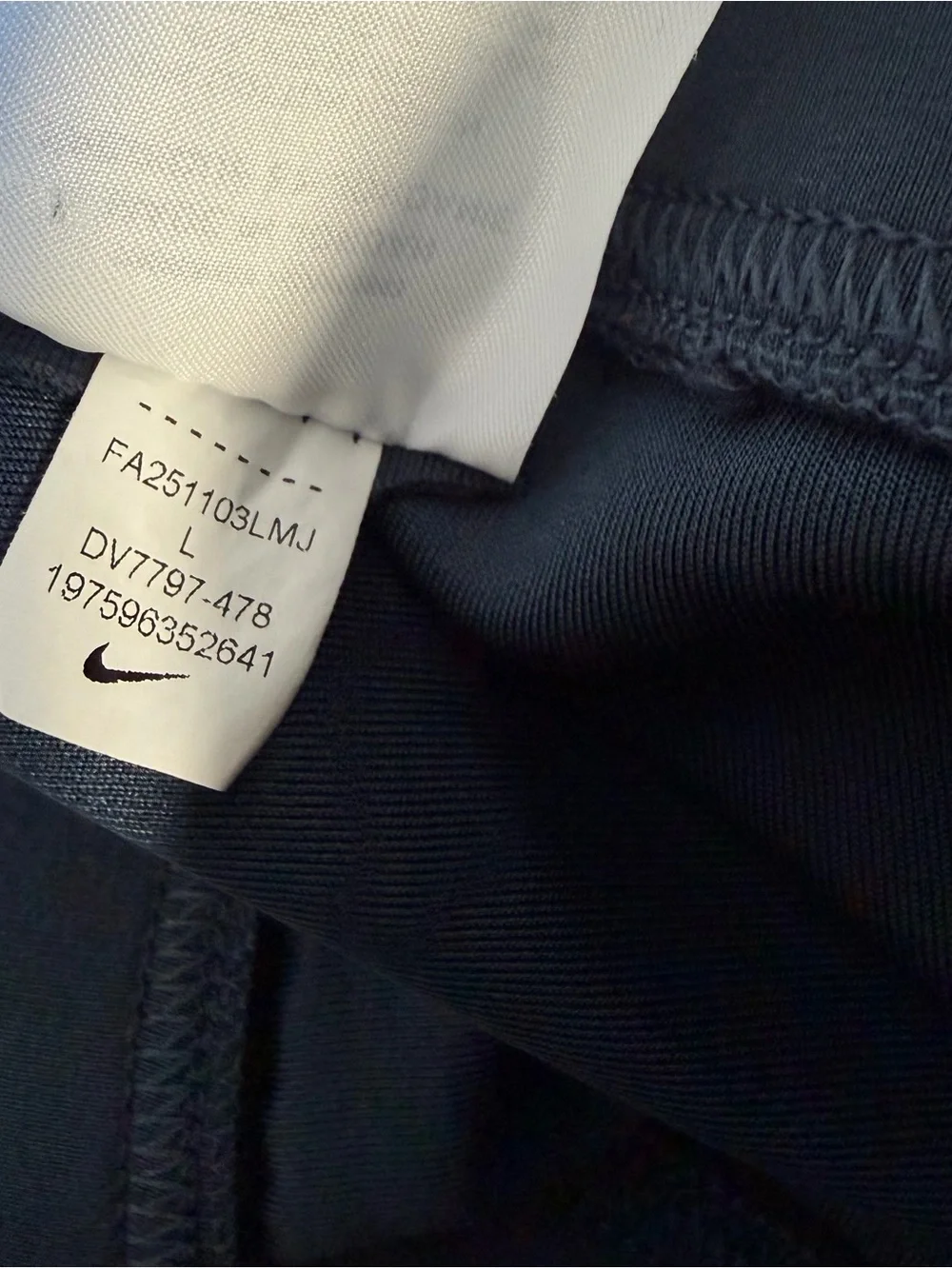 Nike Tight Fit High Rise 8